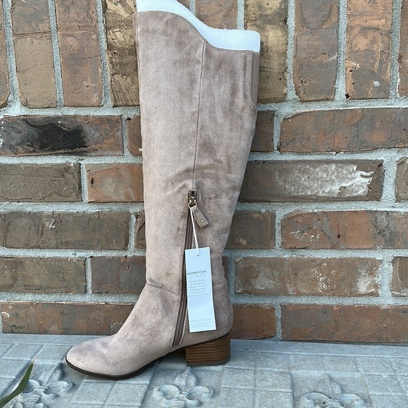 Shoes - Dr. Scholls Sz 7.5 putty tall shaft comfort boot NWT